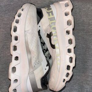 On Running Cloud Sneakers Women’s Size 9 White Gray Lightweight Athletic Shoes